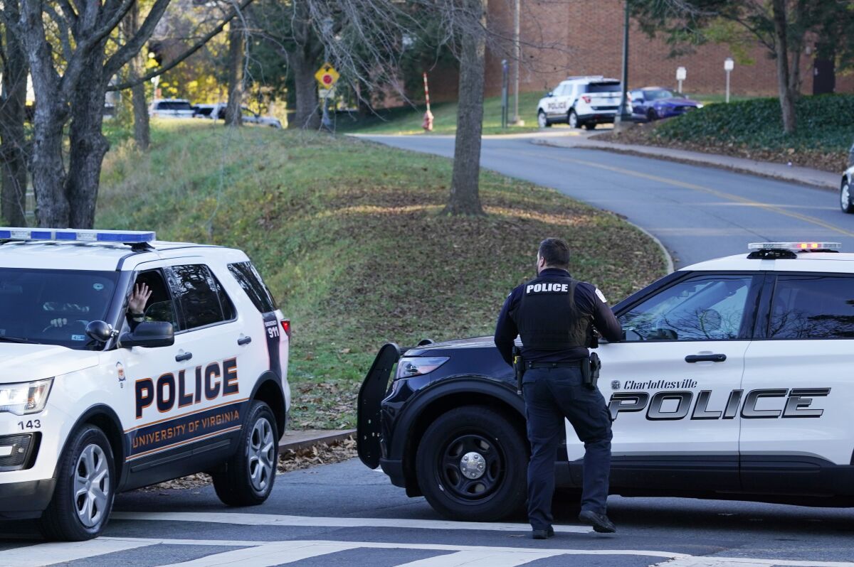 Tres muertos en un tiroteo en una universidad de Virginia