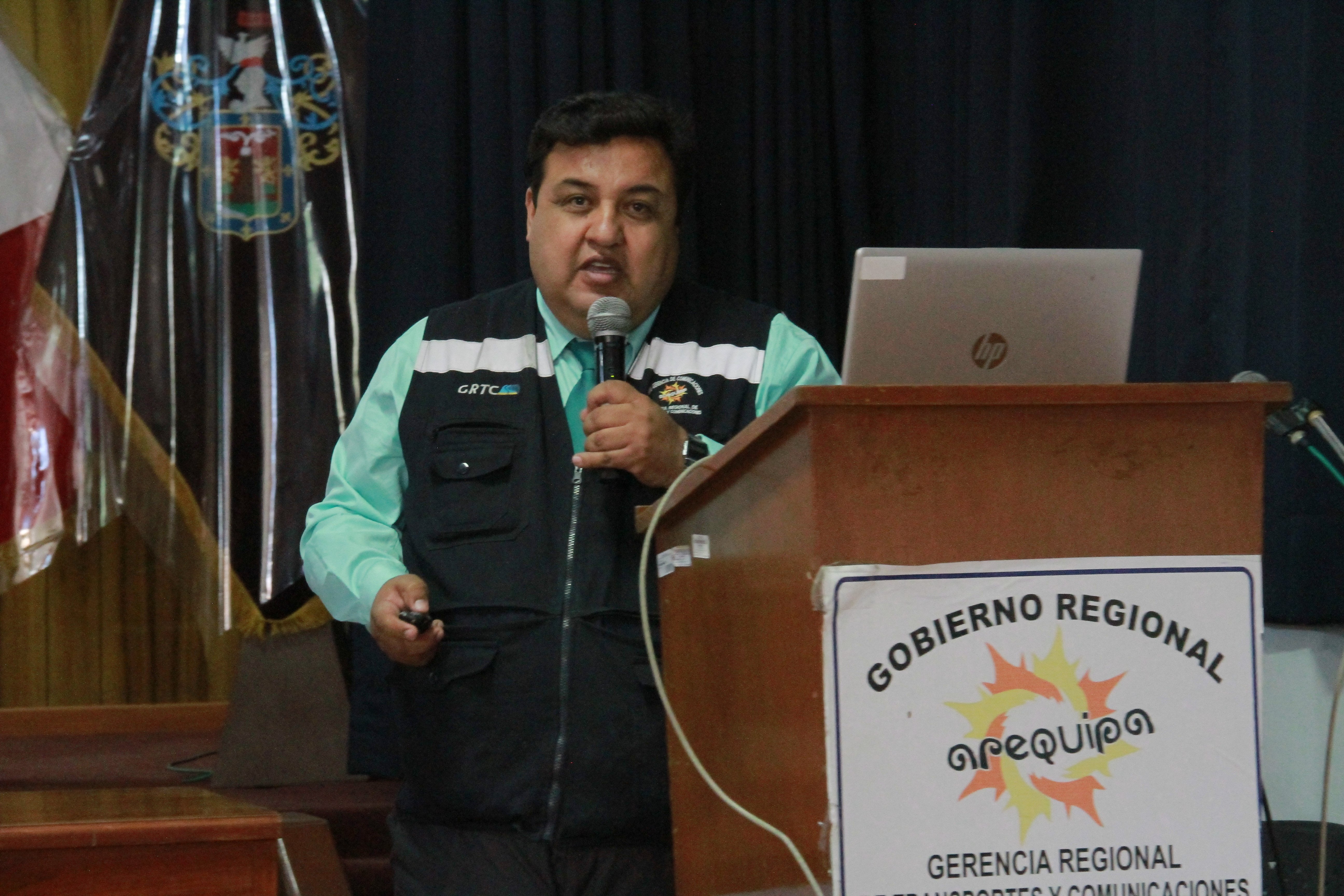 Buscan cerrar la brecha digital en Arequipa