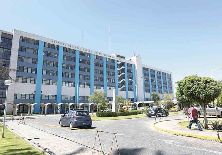 Convocan a plazas para internado médico en hospitales de Essalud