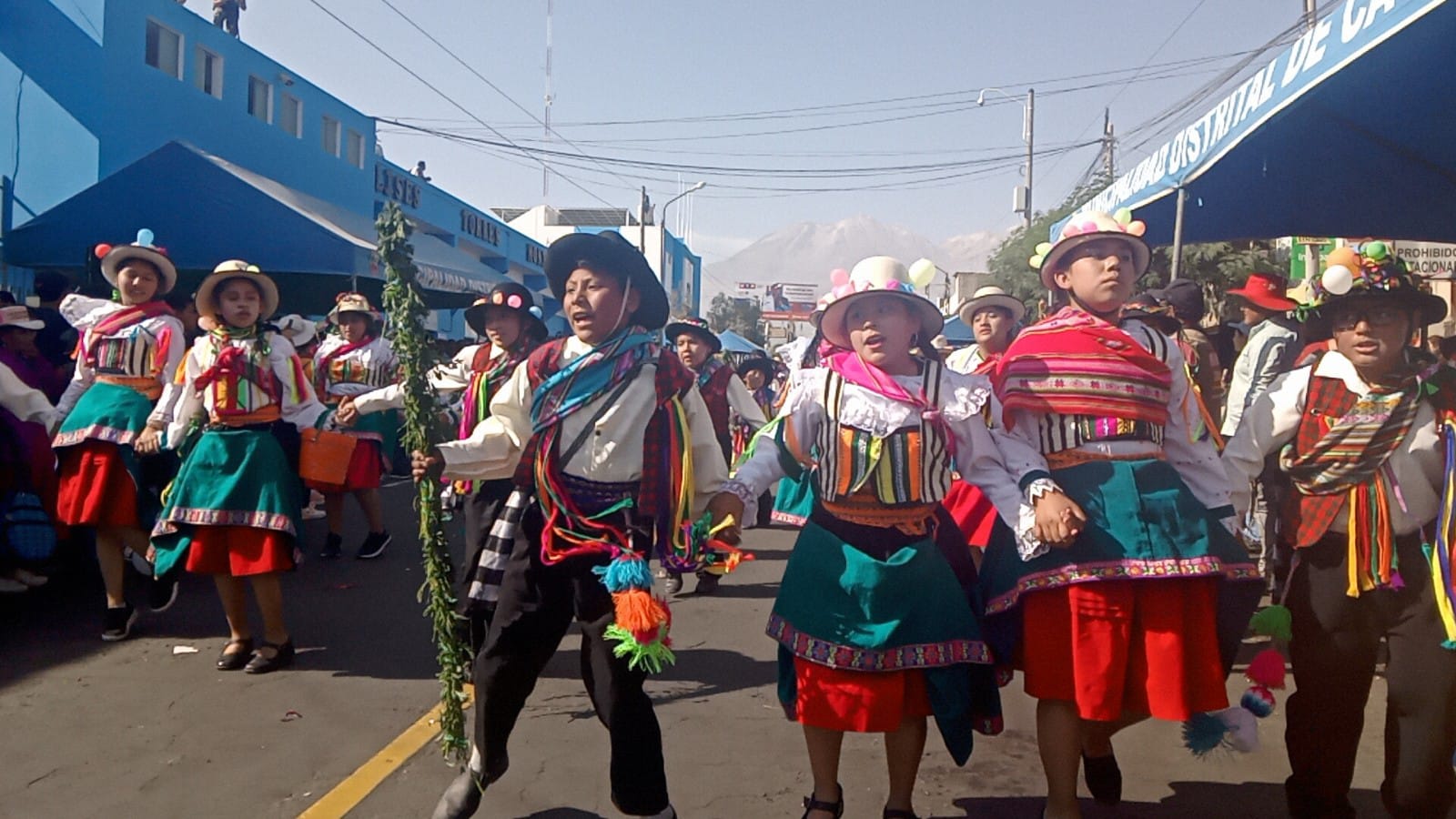 Más de 2 mil bailarines celebraron 199 aniversario del distrito de Cayma