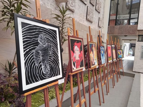 Alumnas del colegio Santa Dorotea demuestran sus dotes artísticos