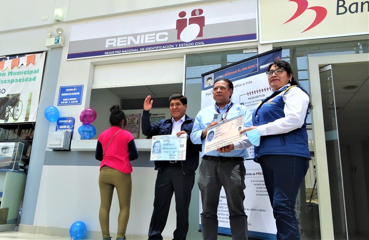 Gestionó apertura de oficina de Reniec