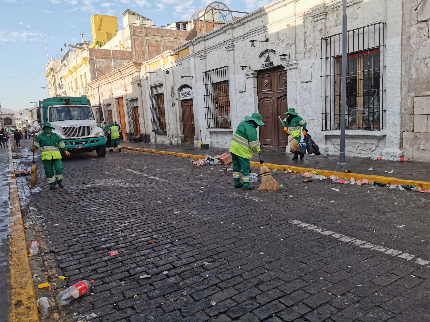 Cien toneladas de basura y decenas de ebrios dejaron celebraciones de Navidad