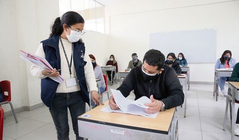 Transfieren S/400 millones para pago de docentes