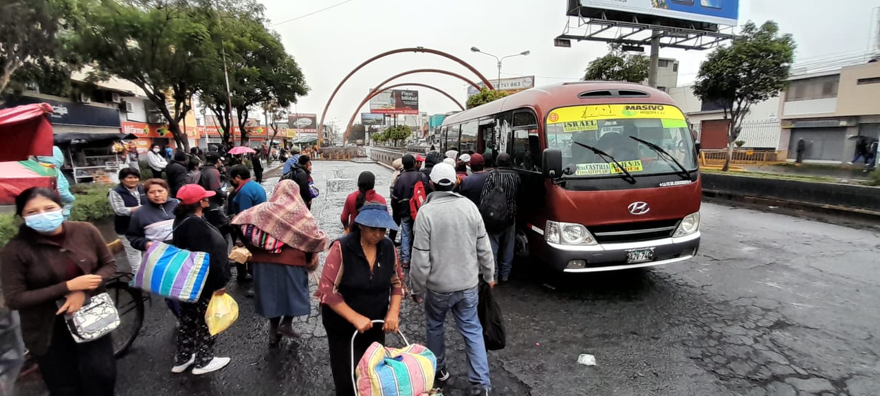 Escasez de transporte público continuará por protestas