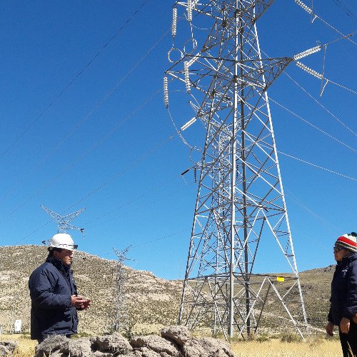 Dirigentes de Caylloma amenazan con cortar energía al valle del Colca