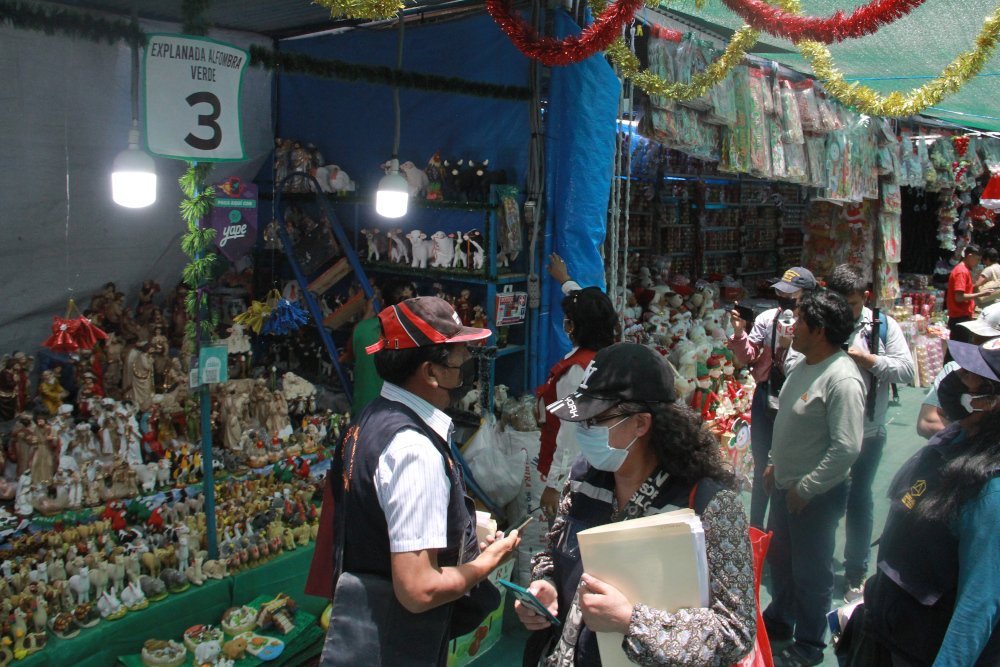 Ventas disminuyeron en un 50% en exteriores del estadio Melgar