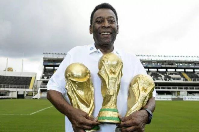 MURIO PELÉ