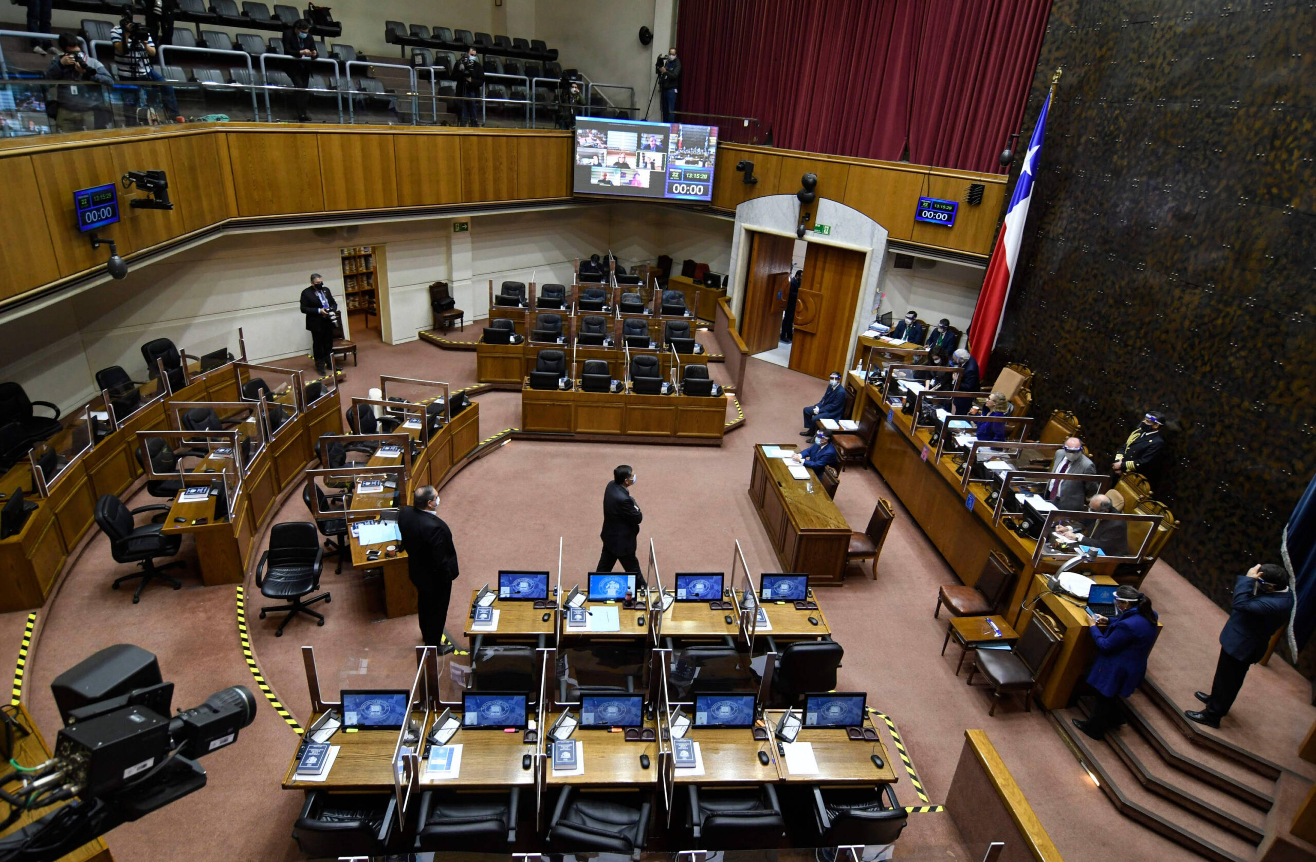 Senado discute proyecto que habilita nuevo proceso constituyente