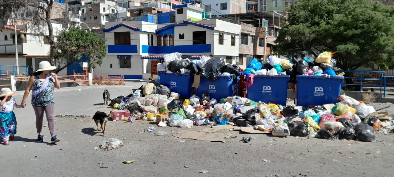 Hace 3 días municipios no recogen basura por bloqueo de carreteras