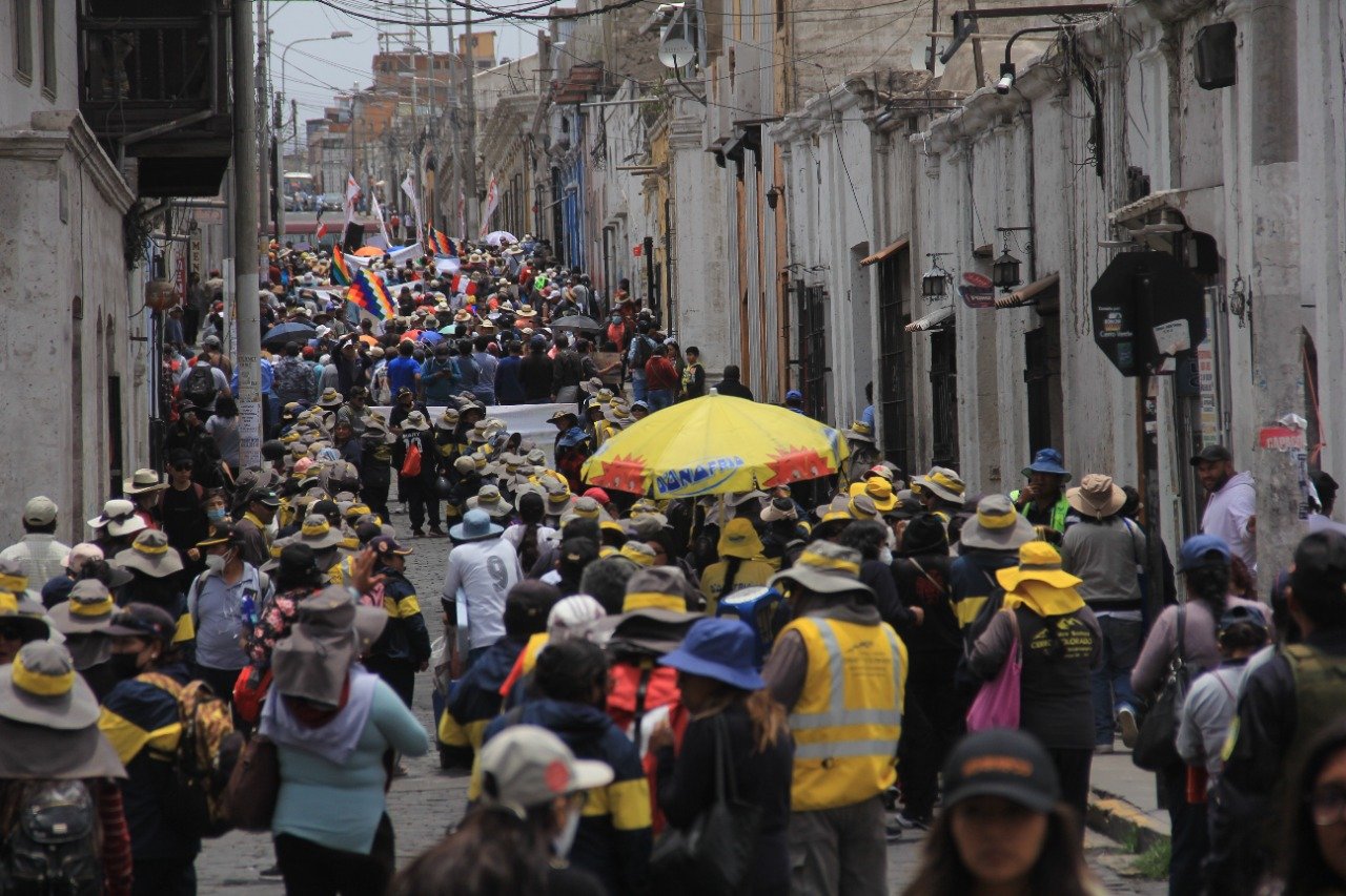 Dirigentes intentan ‘reavivar manifestaciones en Arequipa