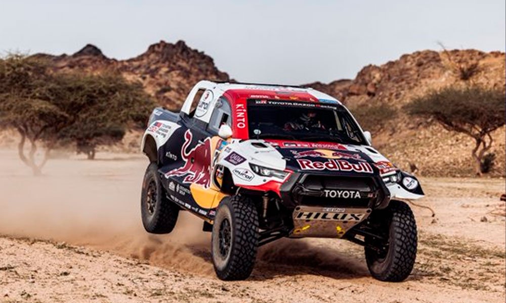 Nasser Al-Attiyah sigue liderando categoría de autos en el Dakar