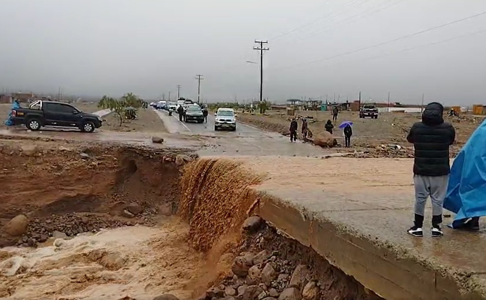 En Caravelí 500 viviendas colapsaron y vías quedaron interrumpidas