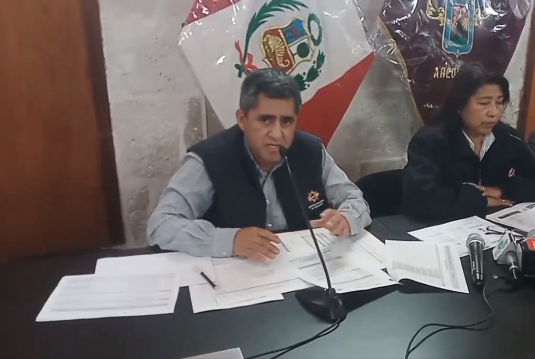 Directores podrán acceder a presupuesto para mantenimiento de colegios de Arequipa