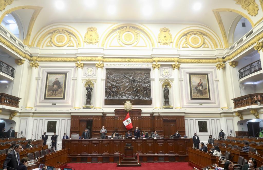 Congreso elevó a S/ 80 el gasto diario por cada parlamentario en almuerzos