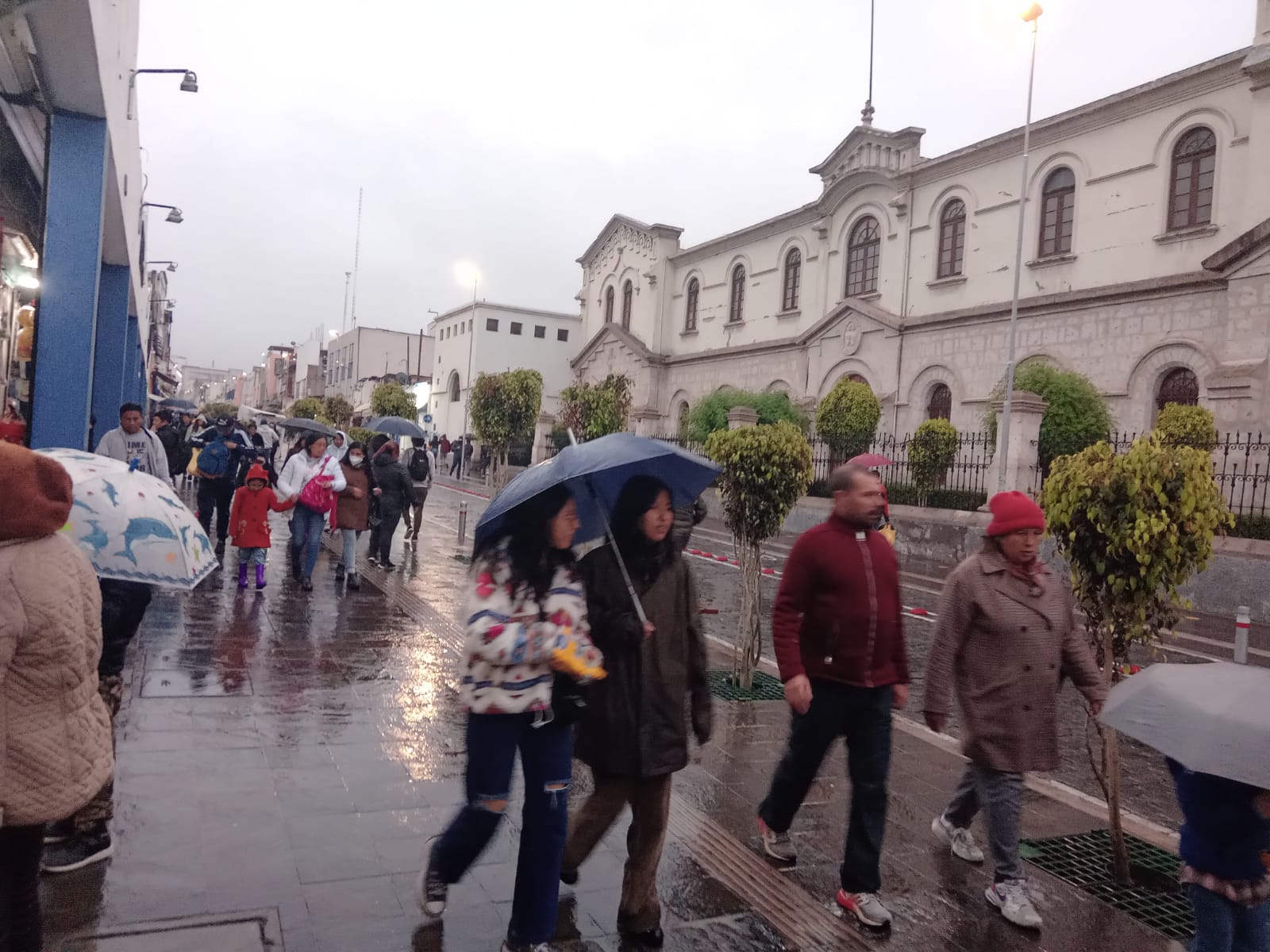 Precipitaciones de moderada a fuerte intensidad seguirán hoy