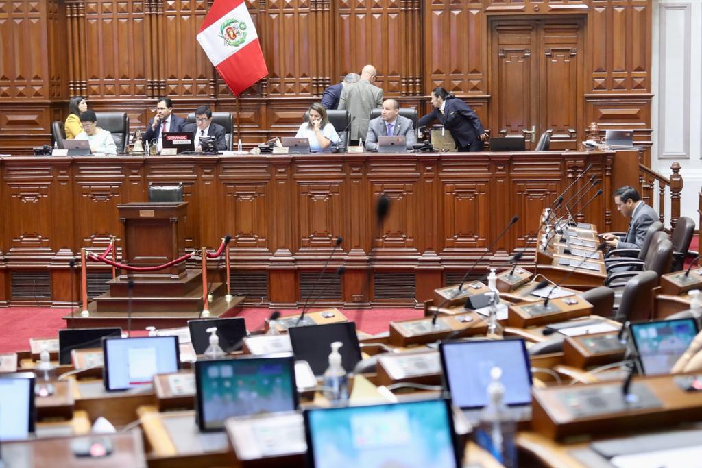 Parlamento cita a Castillo y exministros para el 15