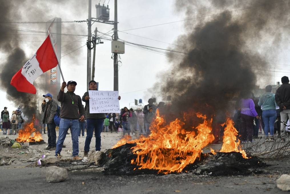 Seis regiones del país con vías bloqueadas por protestas