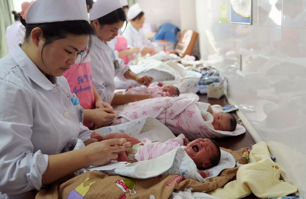 Continúa caída de nacimientos eincluyen fertilidad asistida en seguro