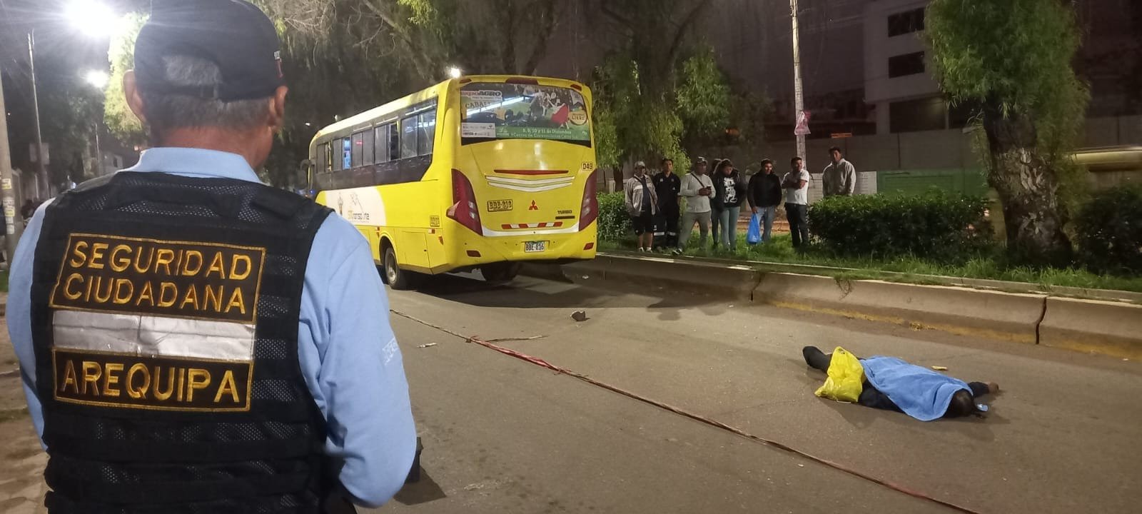 Una persona fallece al ser impactado por bus en Los Incas