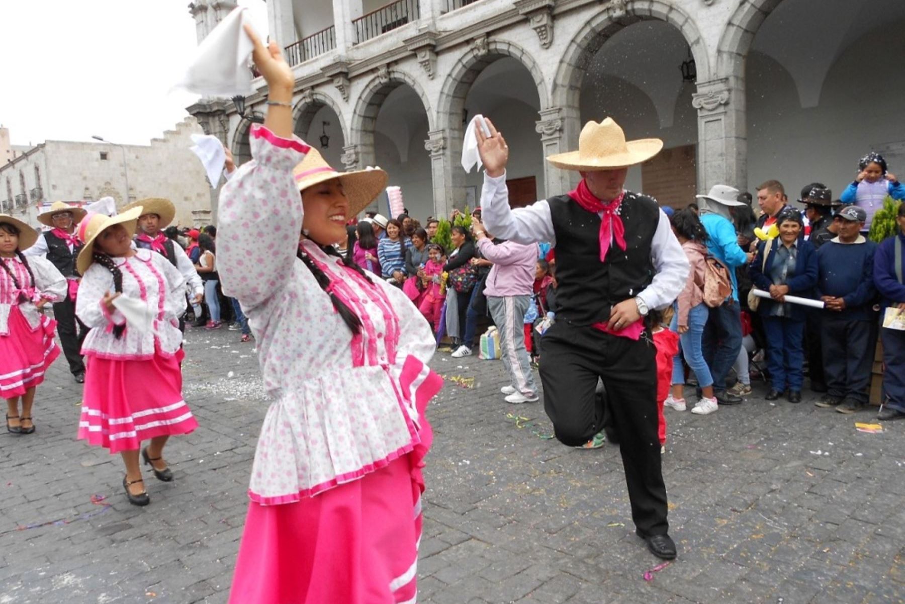 Municipalidad provincial hará festival de danzas por carnavales este viernes