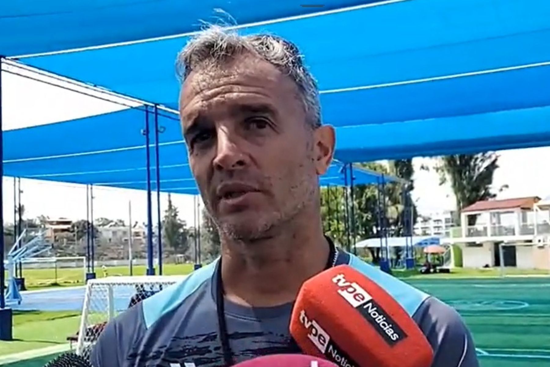 Entrenador de FBC Melgar critica organización del futbol peruano