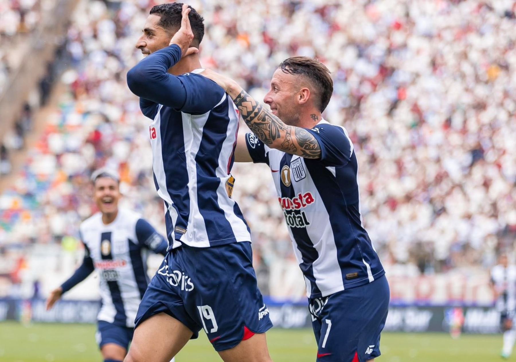 Alianza Lima ganó el clásico de visita en reñido partido