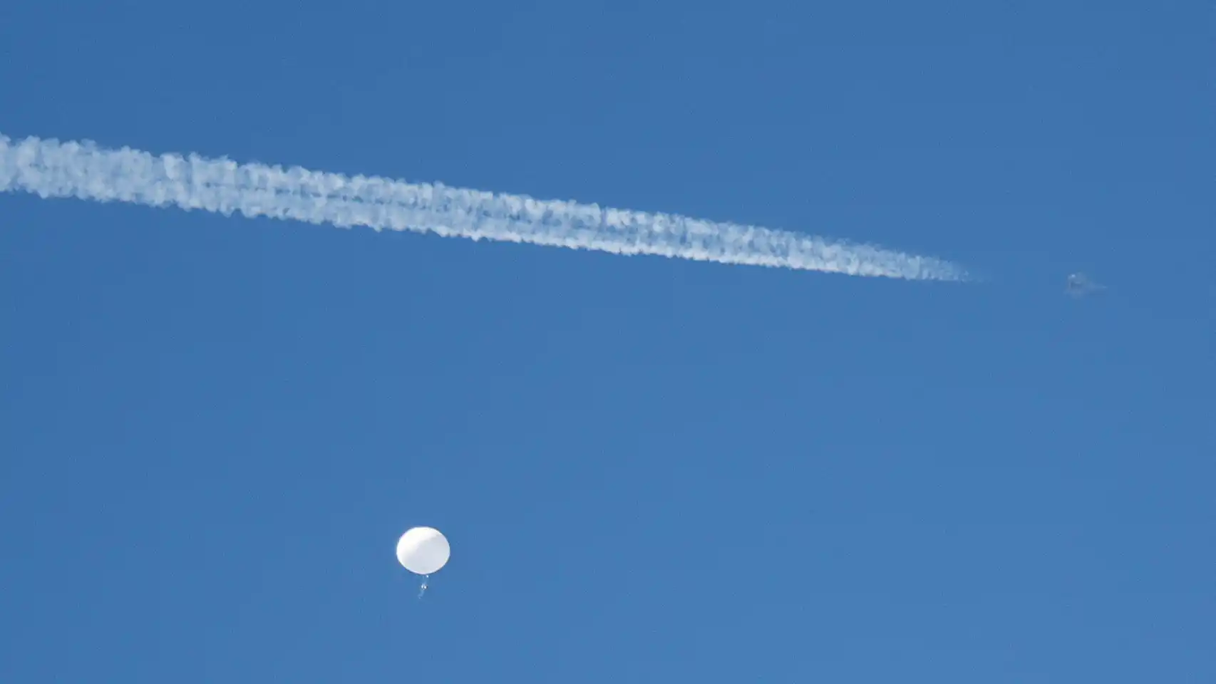 Derribó otro objeto volante, el tercero en tres días