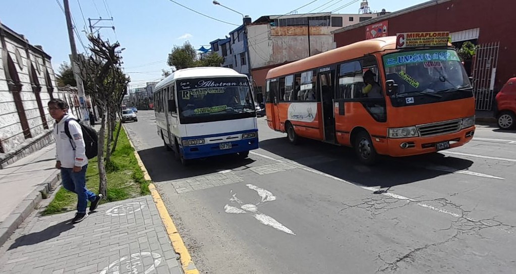 Distritos no podrían declarar transporte en emergencia