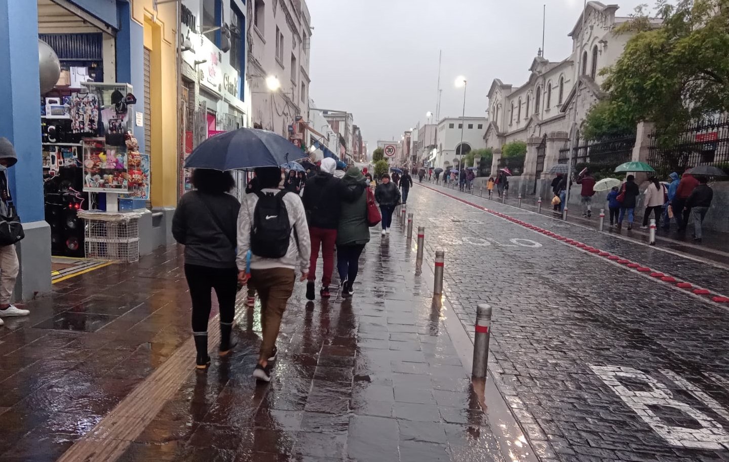 Senamhi advierte lluvias hoy y mañana en la región