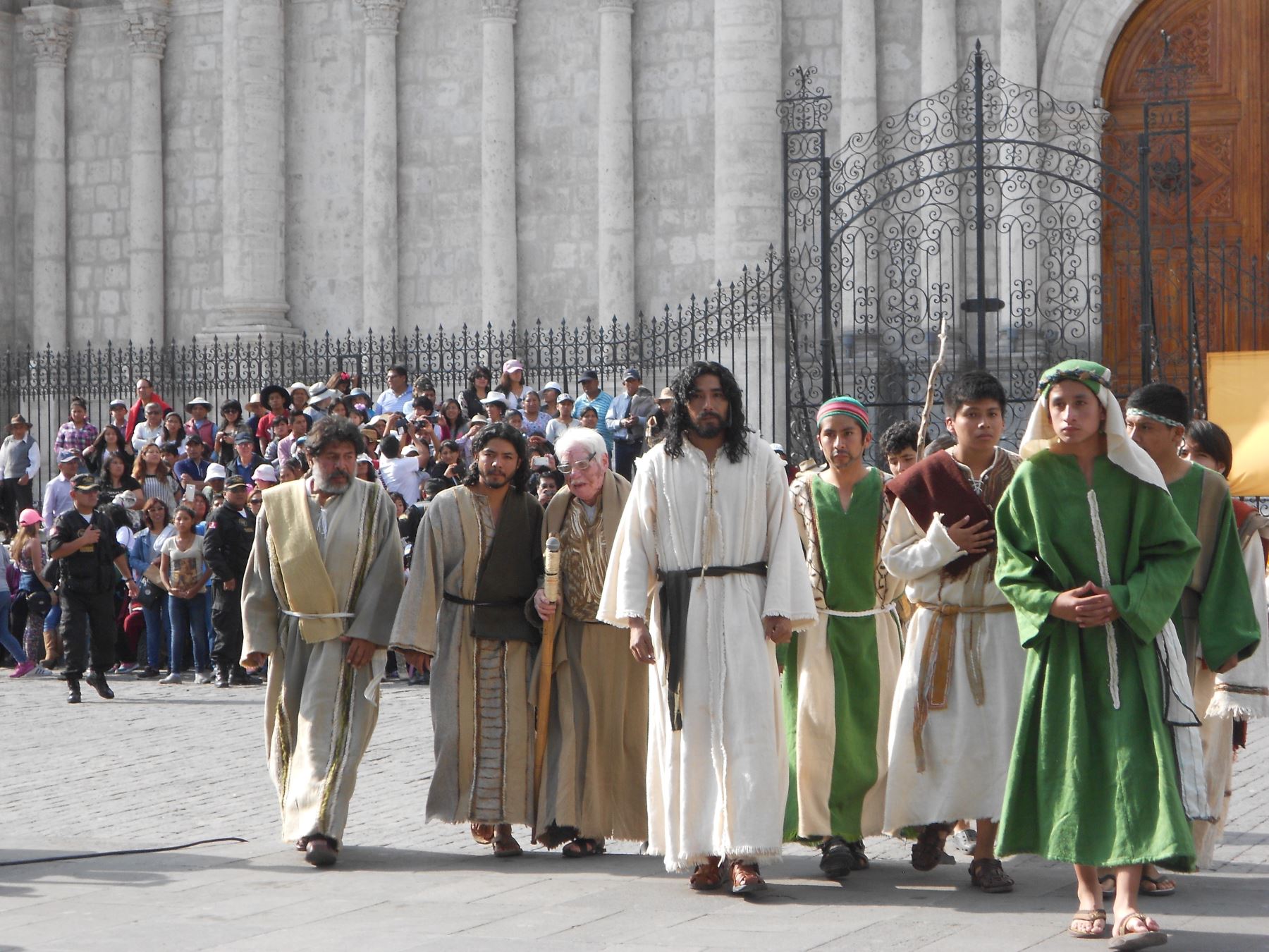 Mañana se realiza el Vía Crucis en la Plaza de Armas