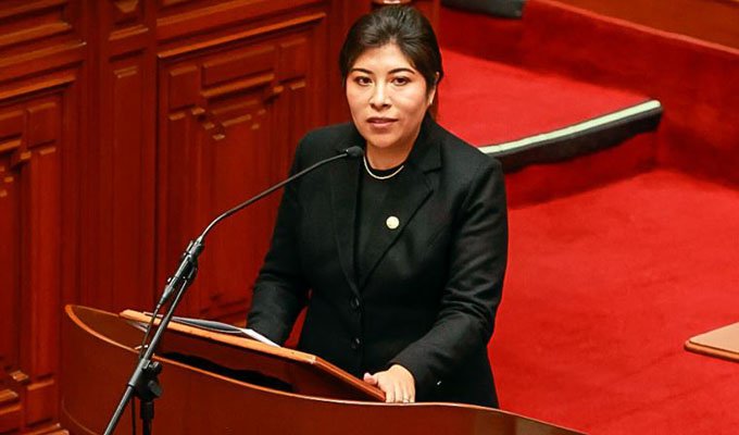 Fiscal pide al Congreso impedir fuga del país de Betssy Chávez