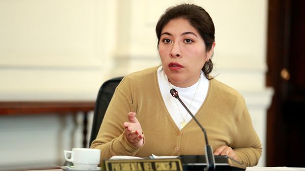 Denuncia constitucional contra Betssy Chávez y piden su inhabilitación