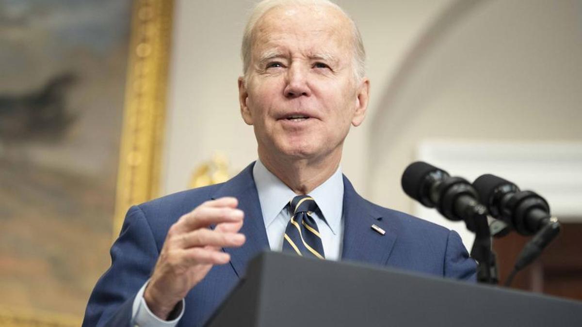 Biden pide castigos para los directivos de bancos intervenidos