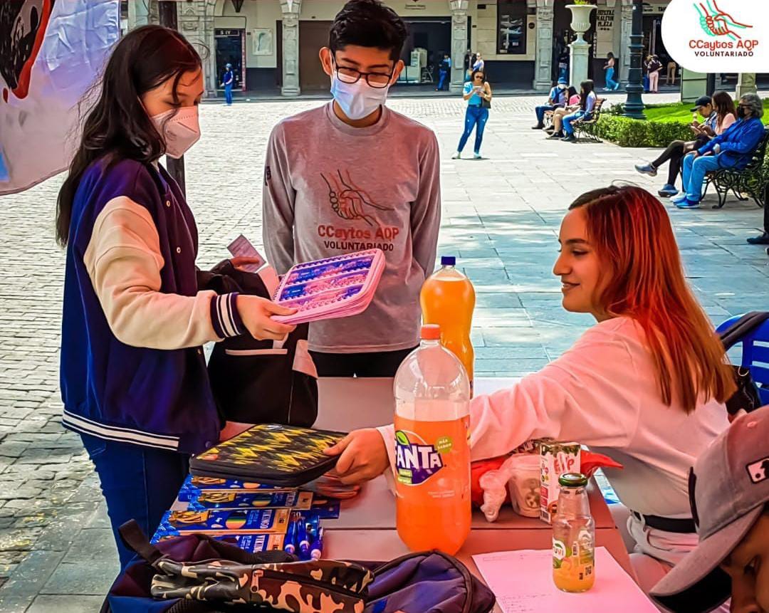 Jóvenes universitarios llevarán kits escolares a Chalhuanca