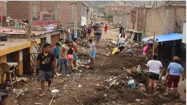 Perú crecerá menos de lo esperado por conflictos sociales y lluvias