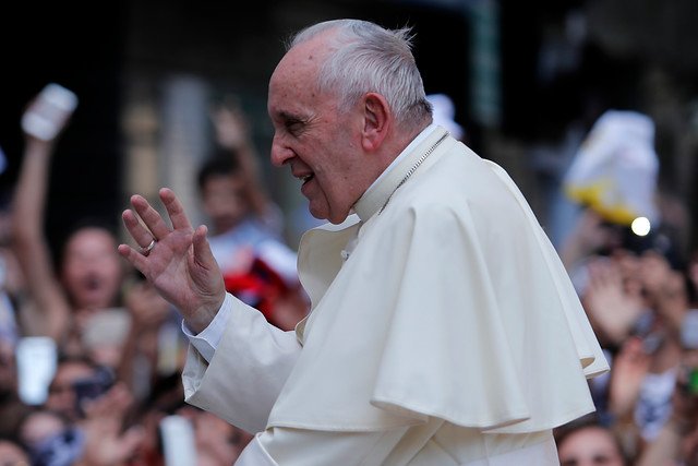 Papa Francisco pide la «paz» y la «reconciliación» en Perú