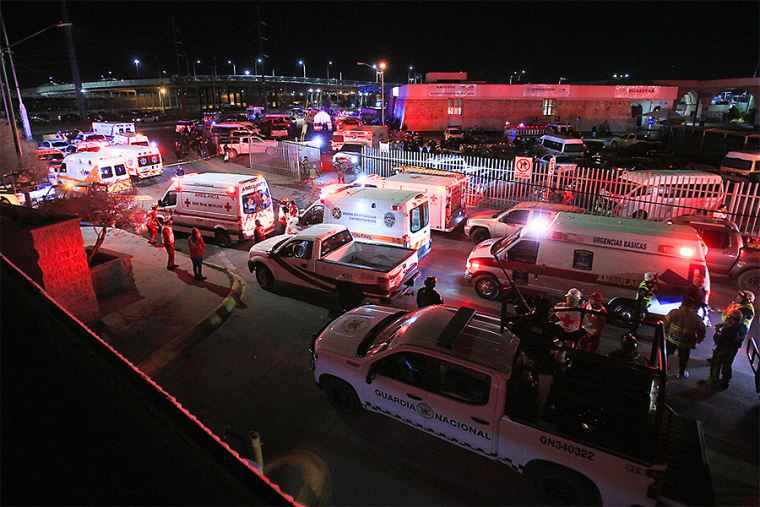 Incendio en centro de migrantes deja al menos 39 muertos