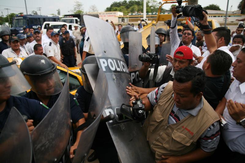 La libertad de prensa y el protocolo del gobierno