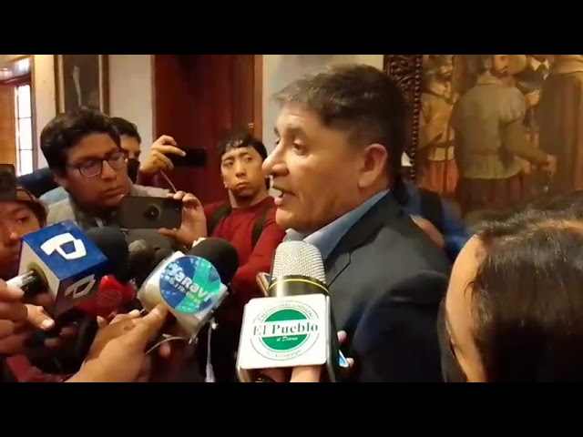 Declaraciones el alcalde provincial de Arequipa, Victor Hugo Rivera.