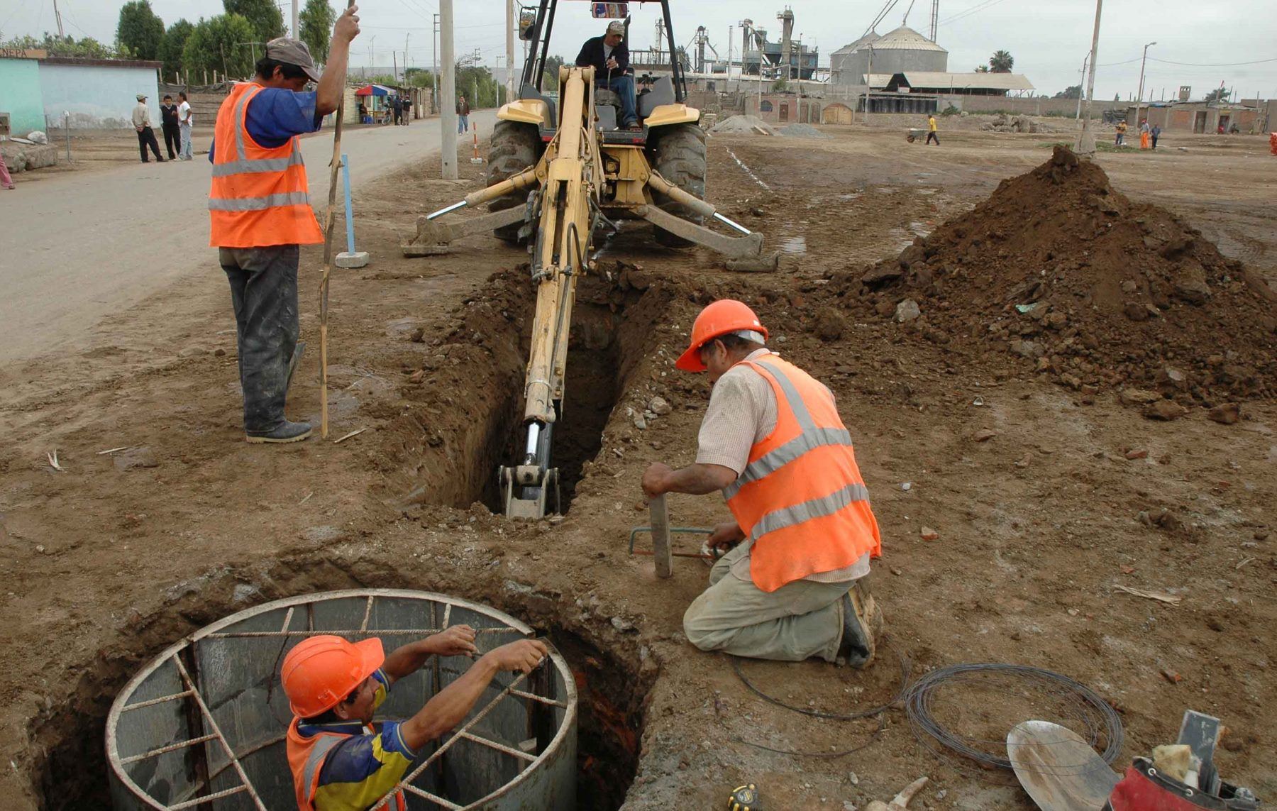 Trabajadores de Construcción Civil afectados por falta de obras en el GRA