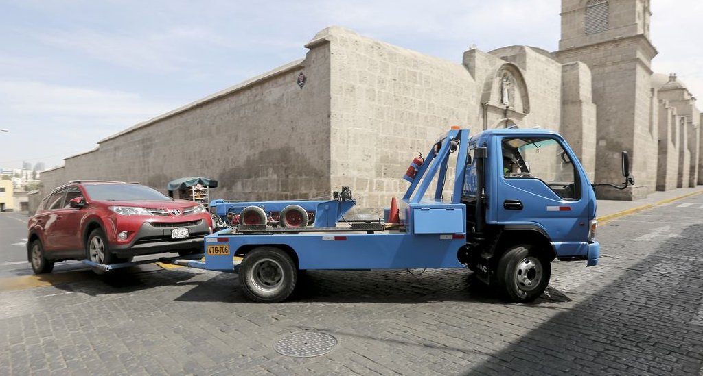 Municipalidad implementará grúas en la ciudad de Arequipa