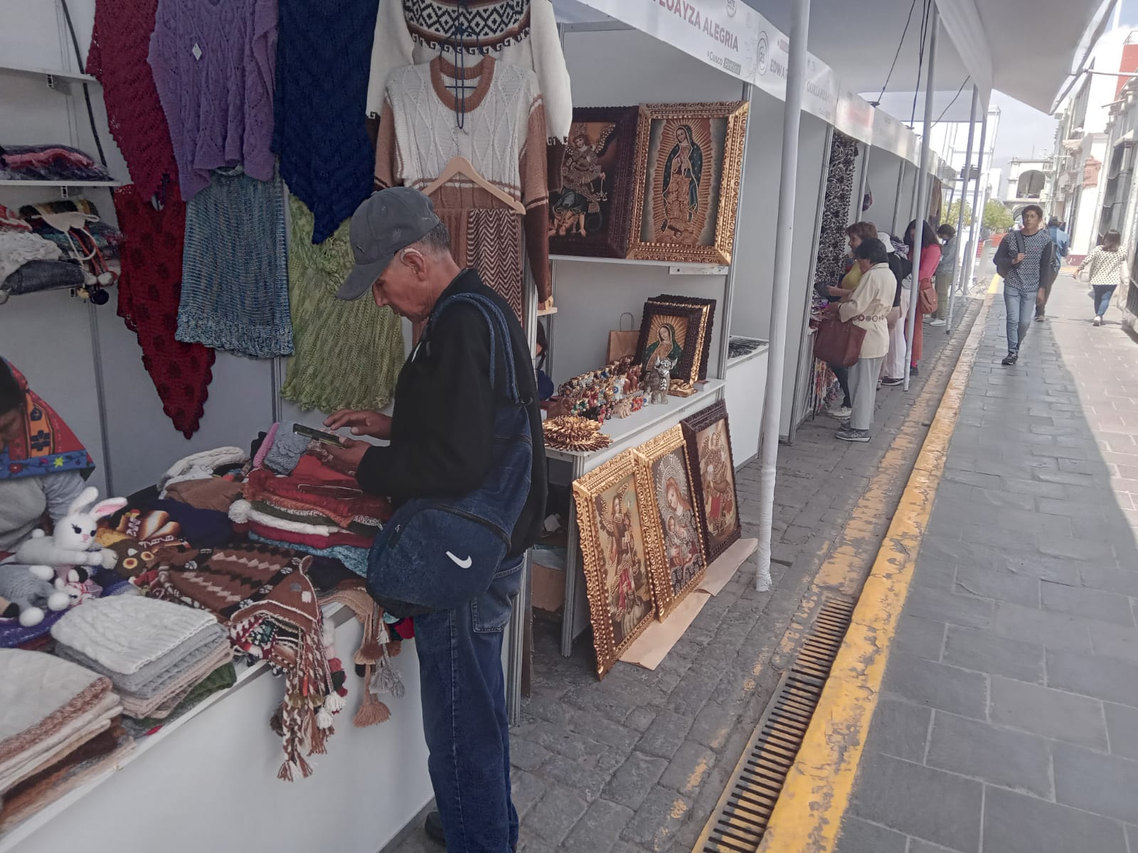 Artesanos lograron más de 150 mil soles en ventas en feria del sur