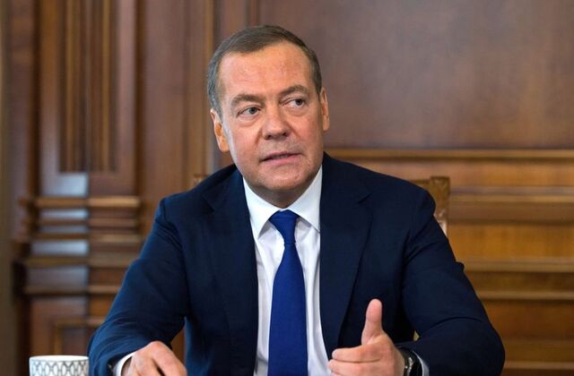 BURLA: MEDVEDEV: “ES UN ABUELO DESESPERADO”.