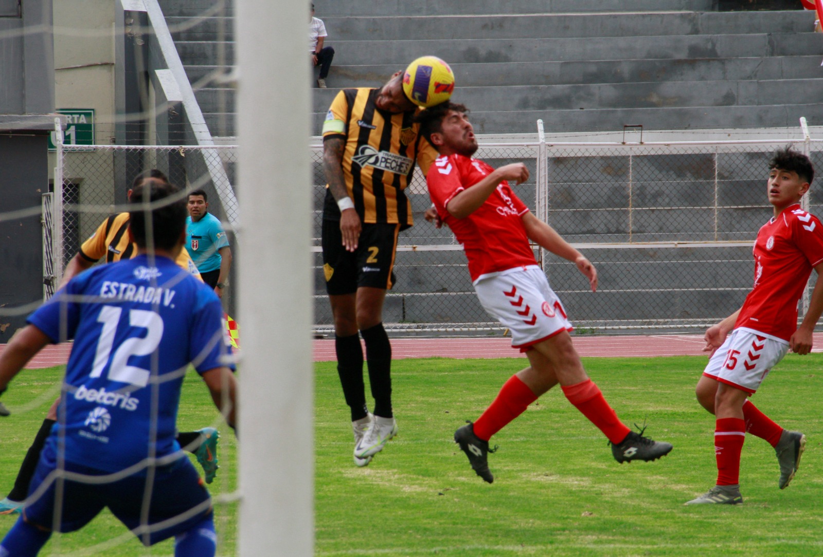 Vuelve el fútbol de primera al estadio Melgar