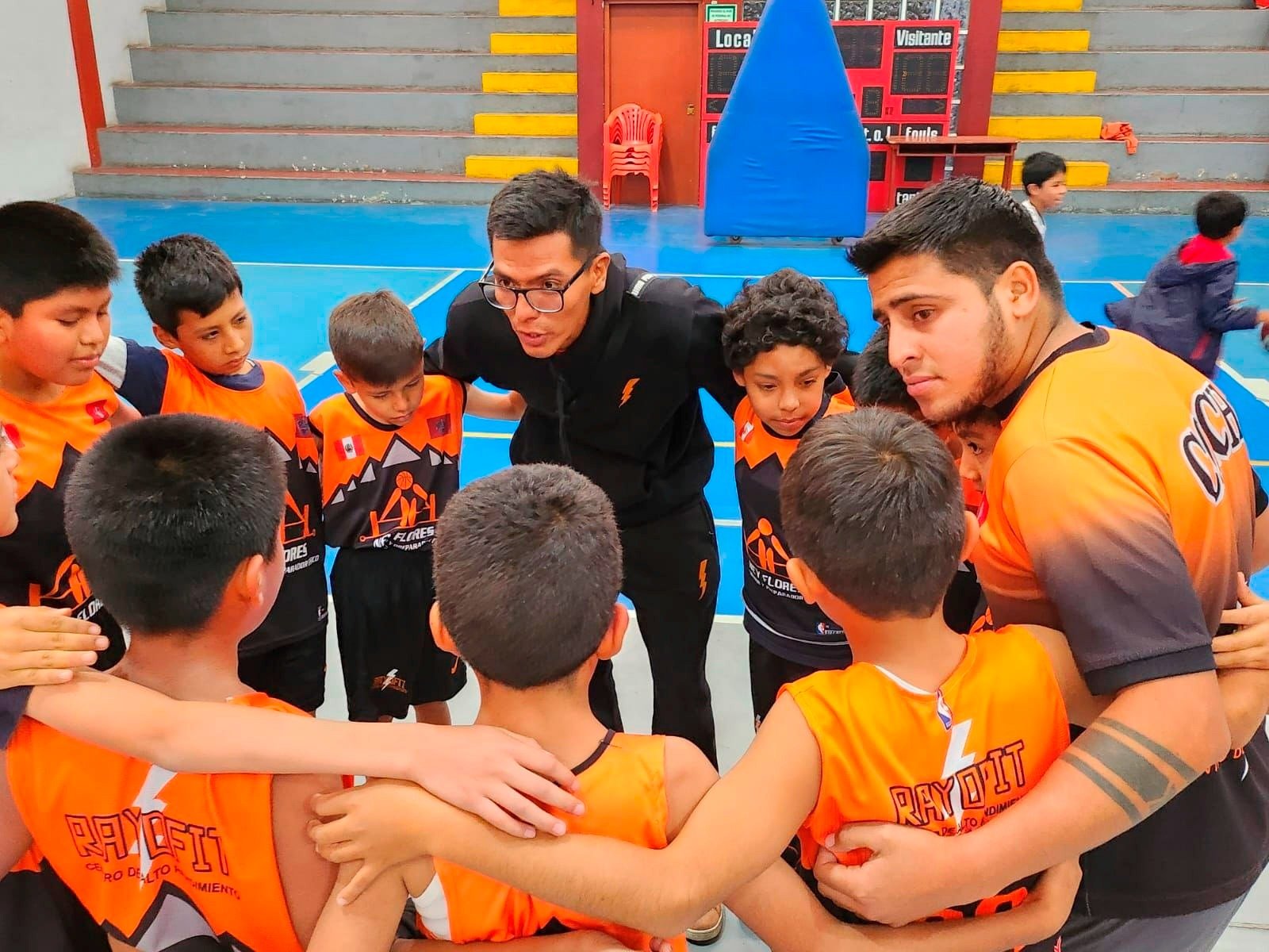 Dirigentes buscan repotenciar y masificar el baloncesto