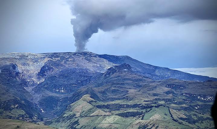 Nevado del Ruiz: aumentó el movimiento de fluidos de volcán