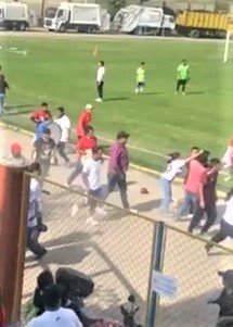 Batalla campal en estadio de Sachaca