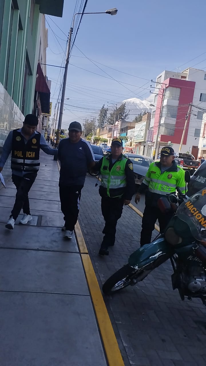 Detienen a falso taxista por hurto y secuestro agravado