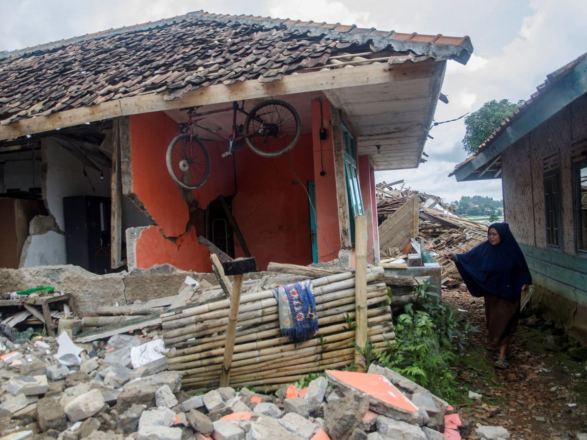 Terremoto de magnitud 7 frente a las costas de Indonesia